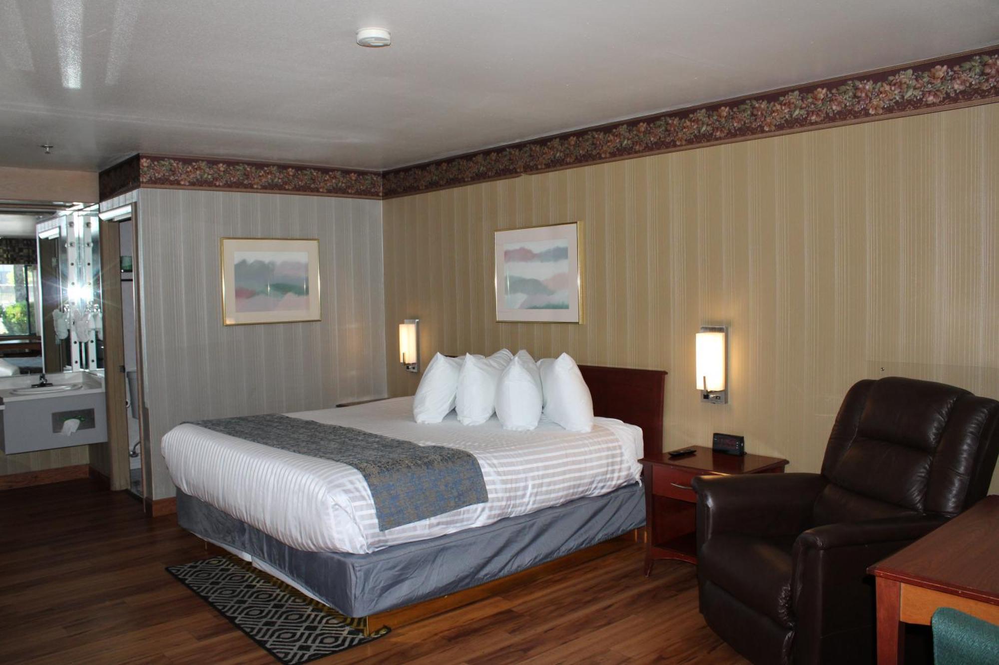 Americas Best Value Inn Phoenix Medford Eksteriør bilde