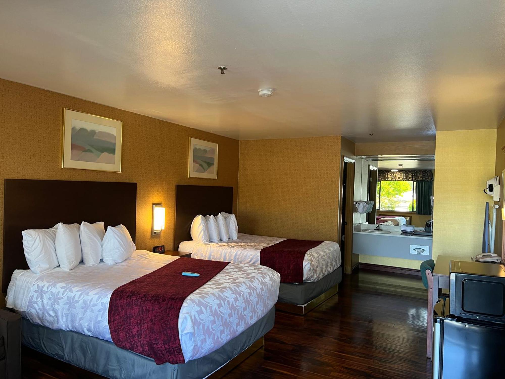 Americas Best Value Inn Phoenix Medford Eksteriør bilde
